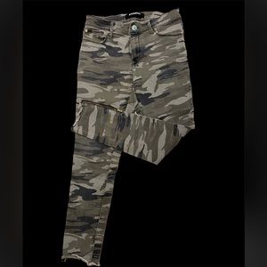 Express Camo Jeans